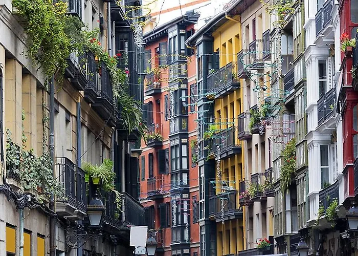 Precioso Atico En Casco Viejo *