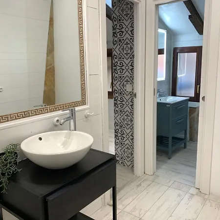 Precioso Atico En Casco Viejo Privatunterkunft