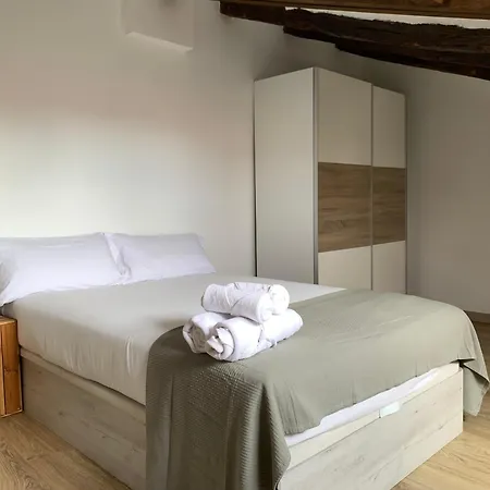 Precioso Atico En Casco Viejo Privatunterkunft *