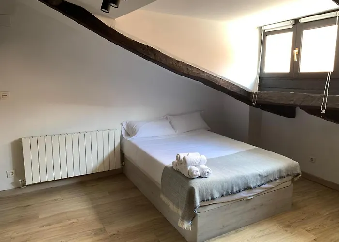 Precioso Atico En Casco Viejo Privatunterkunft Bilbao